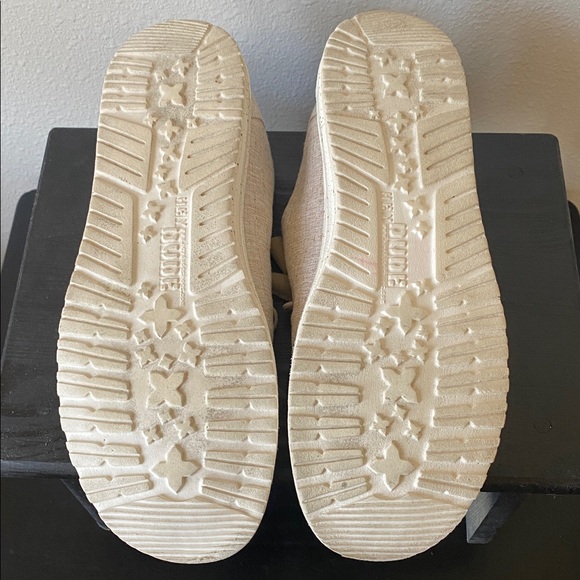 Hey Dude Wendy Beige Shoes with Pink Lining Size 10 - Picture 8 of 9